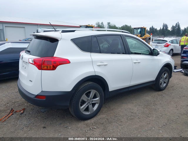 Toyota Rav4 Xle 2015 JTMWFREV7FJ053847 Image 4