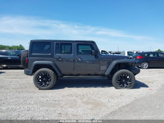 1C4BJWDG3HL732438 Jeep Wrangler Unlimited Sport 4x4