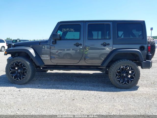 1C4BJWDG3HL732438 Jeep Wrangler Unlimited Sport 4x4