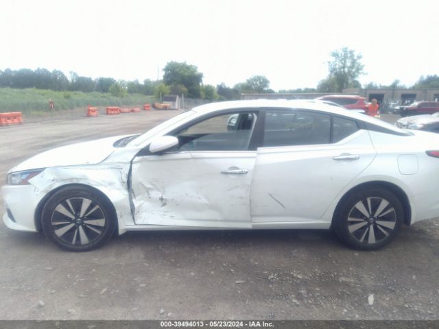 1N4BL4DW4MN313640 Nissan Altima Sv Intelligent Awd