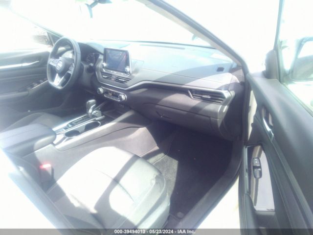 1N4BL4DW4MN313640 Nissan Altima Sv Intelligent Awd