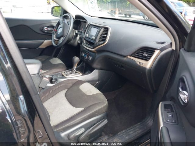 1C4PJLAB9HW653366 Jeep Cherokee Sport Fwd