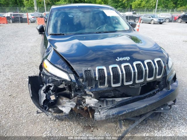 1C4PJLAB9HW653366 Jeep Cherokee Sport Fwd