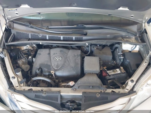 Toyota Sienna Le 8 Passenger 2017 5TDKZ3DC6HS892025 Image 10