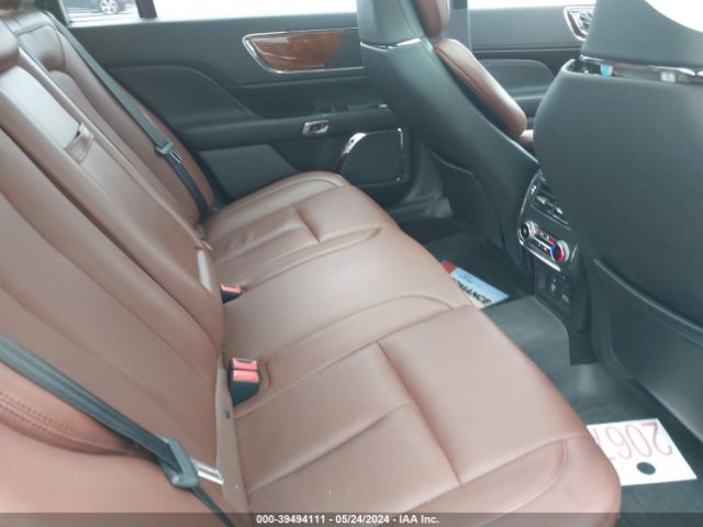 1LN6L9NC0H5620527 Lincoln Continental Reserve