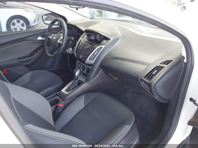 Ford FOCUS SE 2014 1FADP3K29EL264472 Image 5