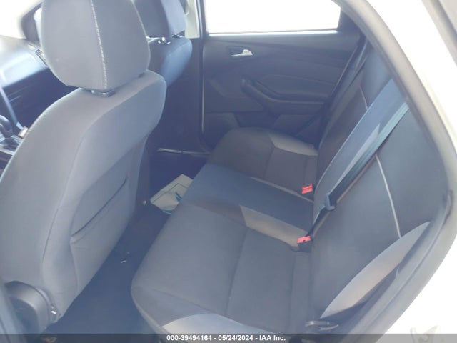 Ford FOCUS SE 2014 1FADP3K29EL264472 Image 8