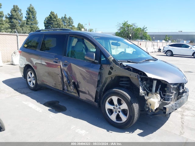 Toyota Sienna Le 8 Passenger 2015 5TDKK3DC9FS637483 главное изображение