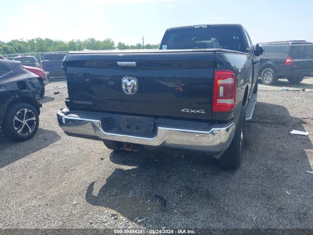 3C6UR5JL2KG701643 RAM 2500 Big Horn  4x4 8' Box