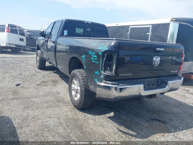 3C6UR5JL2KG701643 RAM 2500 Big Horn  4x4 8' Box