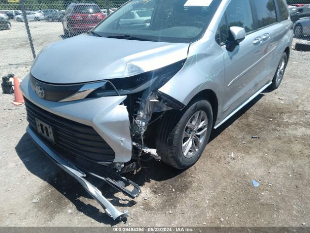 5TDBSKFCXMS016029 Toyota SIENNA LE