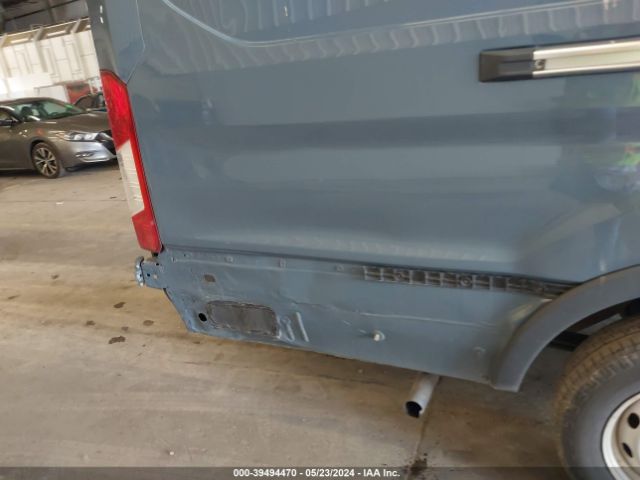 1FTBR3X8XLKA18638 Ford Transit-250 Cargo Van