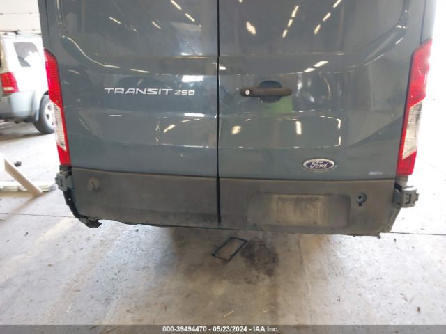 1FTBR3X8XLKA18638 Ford Transit-250 Cargo Van