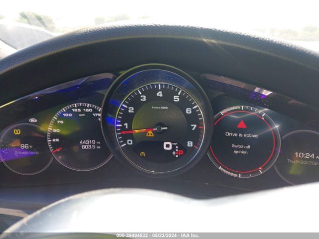 WP1AB2AY9KDA61985 Porsche CAYENNE S