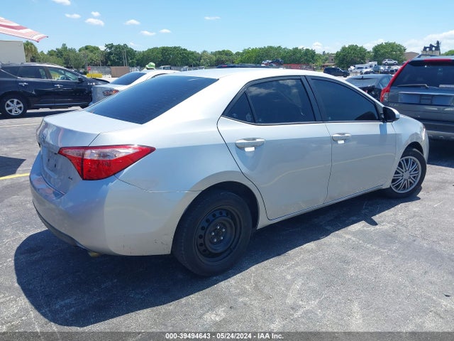 Toyota COROLLA LE 2017 5YFBURHE5HP586391 Image 4