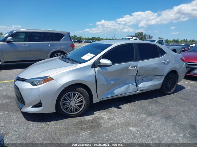 Toyota COROLLA LE 2017 5YFBURHE5HP586391 Image 6
