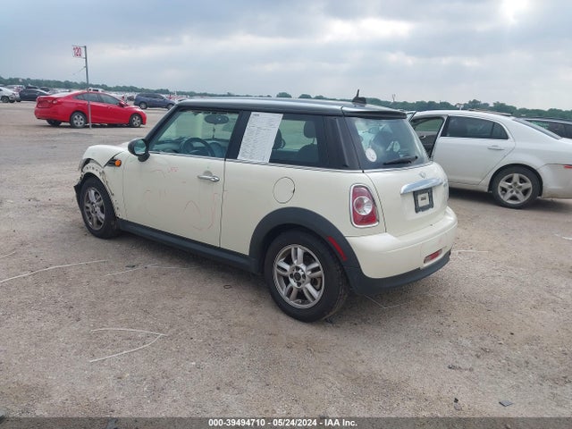 2012 MINI COOPER WMWSU3C51CT259313 Photo 2