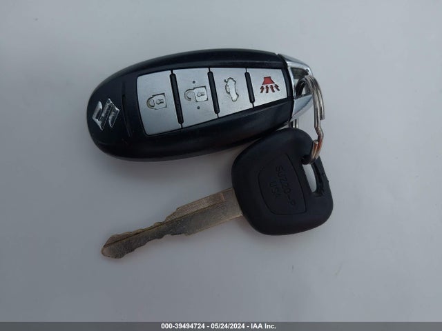 Продаж на аукціоні авто 2013 Suzuki Kizashi Se, vin: JS2RE9A35D6100044, номер лоту: 39494724