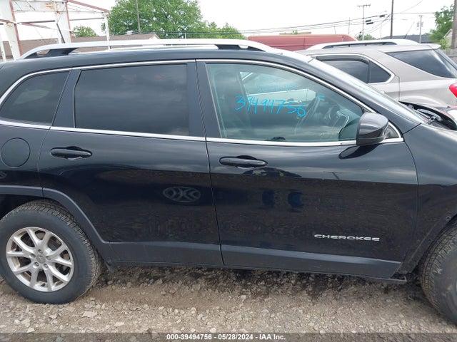 1C4PJMCS5HW506674 Jeep Cherokee Latitude 4x4