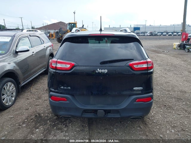 1C4PJMCS5HW506674 Jeep Cherokee Latitude 4x4