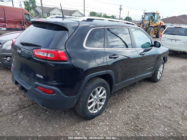 1C4PJMCS5HW506674 Jeep Cherokee Latitude 4x4