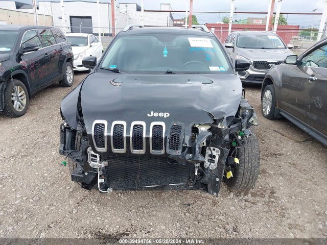 1C4PJMCS5HW506674 Jeep Cherokee Latitude 4x4