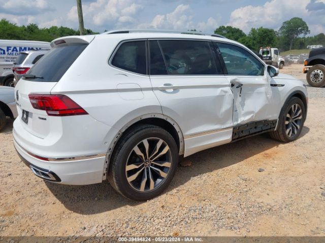 3VV4B7AX9NM021743 Volkswagen Tiguan 2.0t Sel R-line