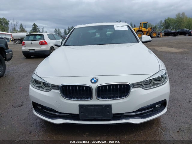 BMW 330I 2018 WBA8B9C59JEE83193 Image 13