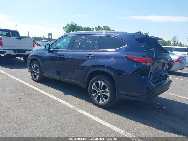 Toyota Highlander Xle 2021 5TDHZRBH6MS066586 Image 3