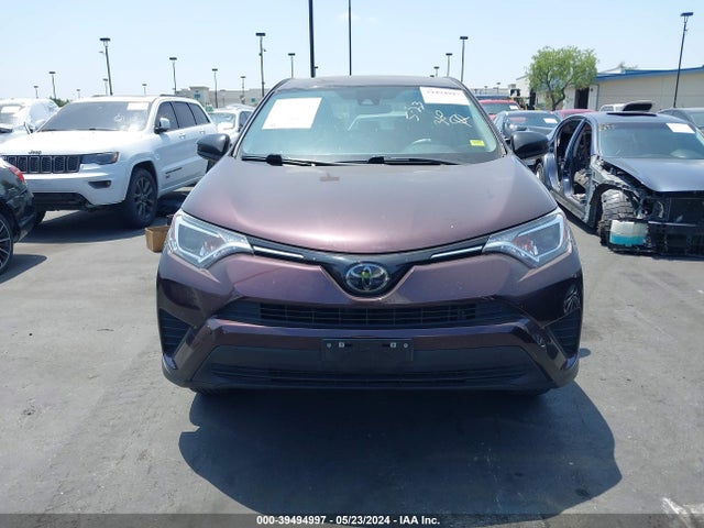 Toyota RAV4 LE 2018 2T3ZFREV4JW471614 Image 13