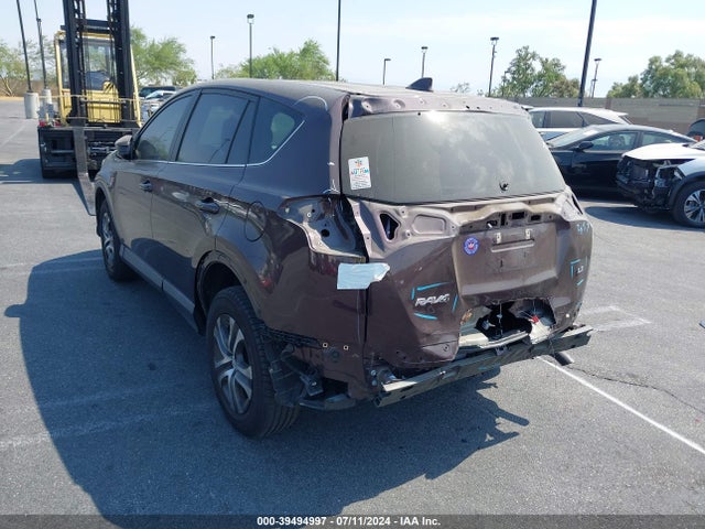 Toyota RAV4 LE 2018 2T3ZFREV4JW471614 Image 3