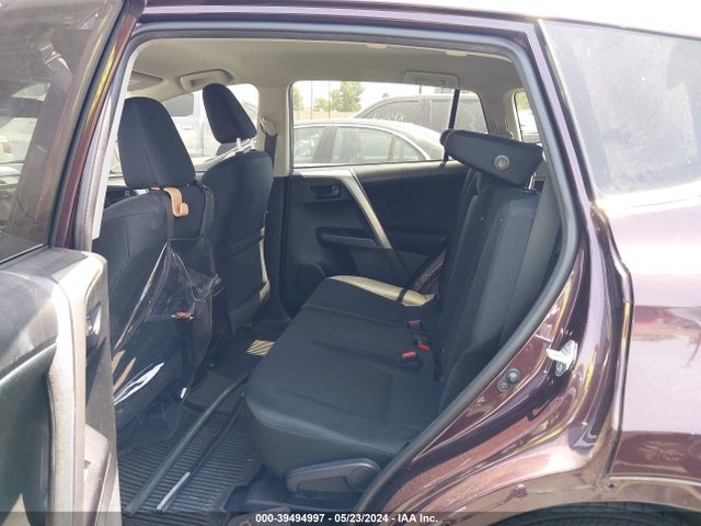 Toyota RAV4 LE 2018 2T3ZFREV4JW471614 Image 8