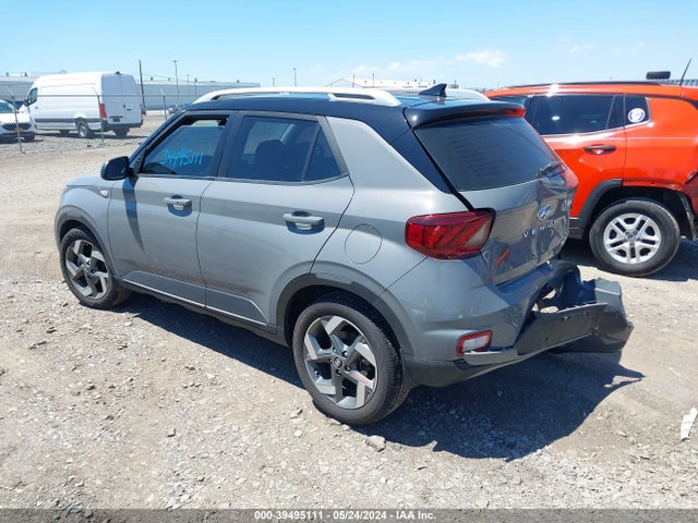 Hyundai Venue Limited 2022 KMHRC8A35NU150333 Image 3