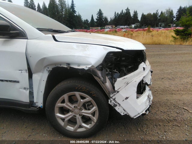 3C4NJDBN9RT111102 Jeep Compass Latitude 4x4