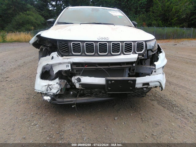 3C4NJDBN9RT111102 Jeep Compass Latitude 4x4