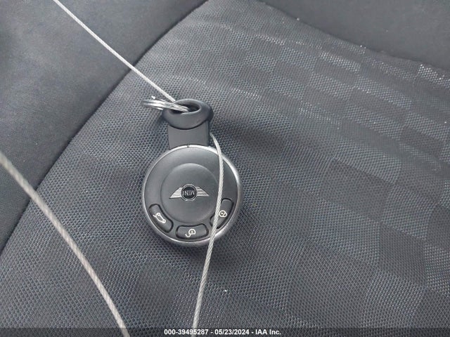 2008 MINI COOPER S WMWMF73508TV35868 Photo 10