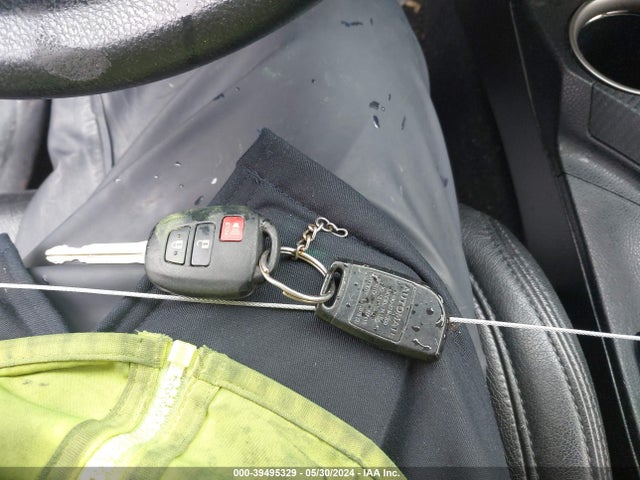Toyota Rav4 Xle 2015 JTMRFREV4FD167168 Image 11