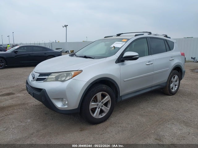 Toyota Rav4 Xle 2014 JTMWFREV5EJ007383 Image 2