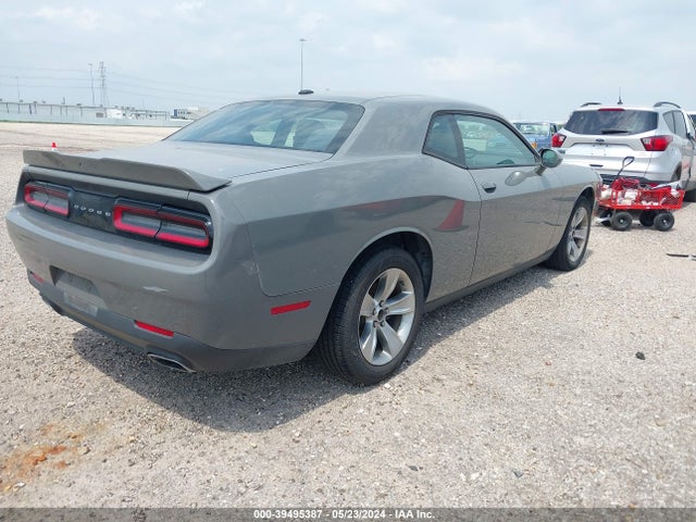 Dodge Challenger Sxt 2018 2C3CDZAG9JH236262 Image 4