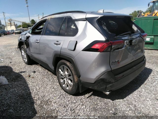 2T3A1RFV1RC439632 Toyota Rav4 Xle Premium
