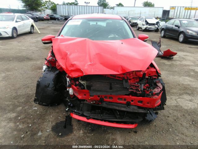 1FADP3K20GL381358 Ford FOCUS SE