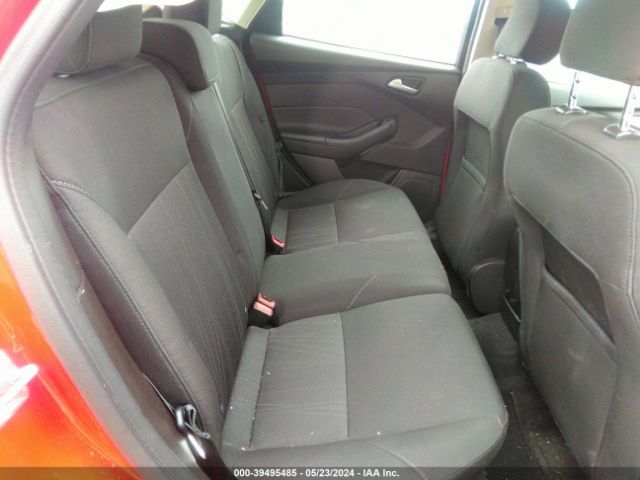 1FADP3K20GL381358 Ford FOCUS SE
