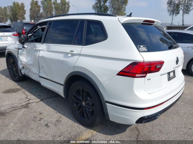 3VVCB7AX9NM081338 Volkswagen Tiguan 2.0t Se R-line Black