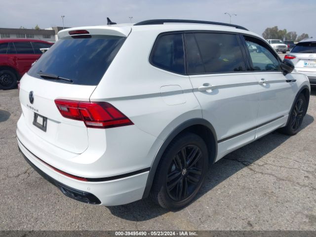3VVCB7AX9NM081338 Volkswagen Tiguan 2.0t Se R-line Black