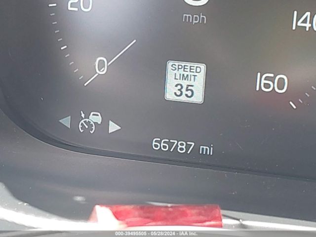 LYVA22RL4KB262939 Volvo Xc60 T6 Inscription