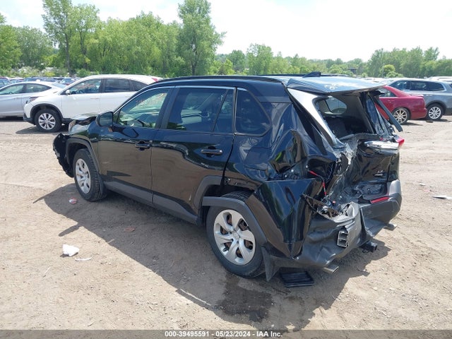 Toyota RAV4 LE 2020 JTMF1RFVXLD064056 Image 3