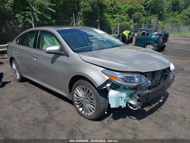 2018 4T1BK1EBXJU279126 main image