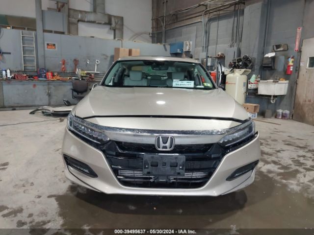 1HGCV2F9XJA022780 Honda Accord Touring 2.0t