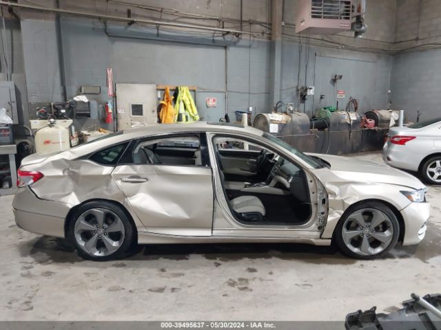 1HGCV2F9XJA022780 Honda Accord Touring 2.0t