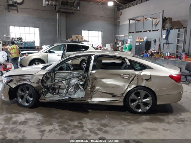 1HGCV2F9XJA022780 Honda Accord Touring 2.0t